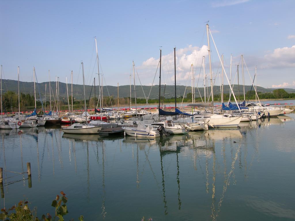 Appartamento Vacanze Magnolia E Glicine Туоро-суль-Тразимено Экстерьер фото